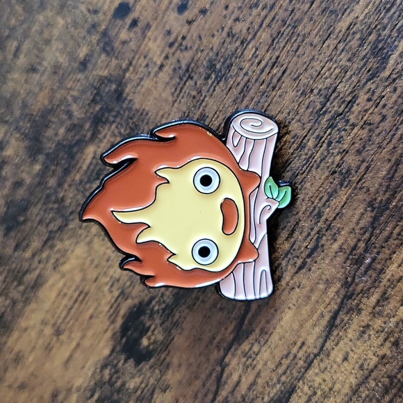 Calcifer Enamel Pin - Picture 1 of 3